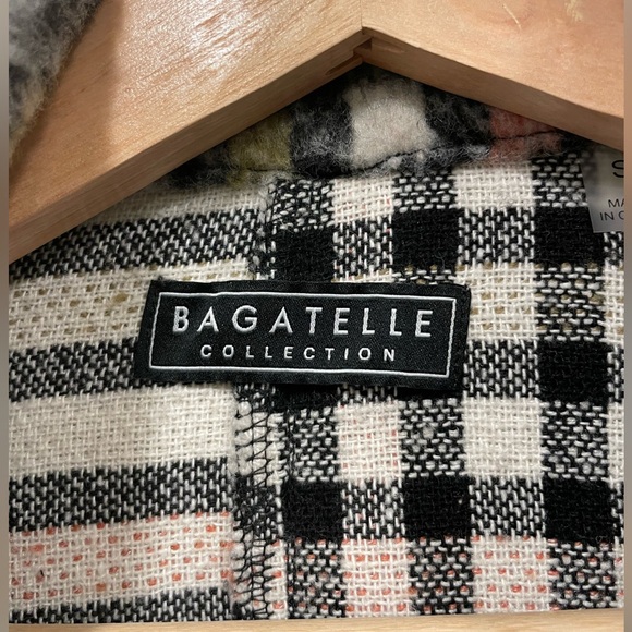 NWOT Bagatelle Plaid Striped Multicolor Cream Button Down Cropped Oversized Coat - Picture 5 of 10